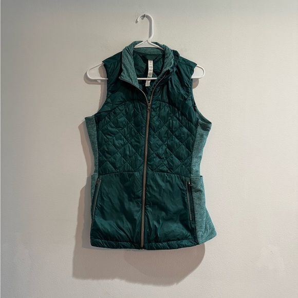 Lululemon Down For The Run Goose Down Puffer Vest Forage Size 8 - Picture 7 of 7